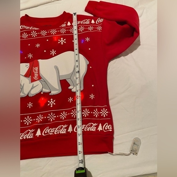 Coca-Cola Polar Bear Crew Neck Light Up Festive Sweatshirt Size XS. 2022 - Picture 13 of 16